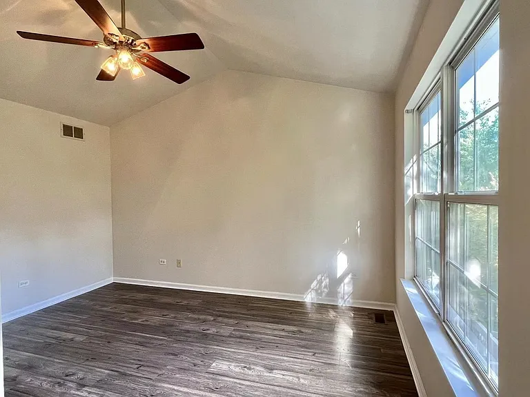 2841 White Thorn Cir — Photo 16