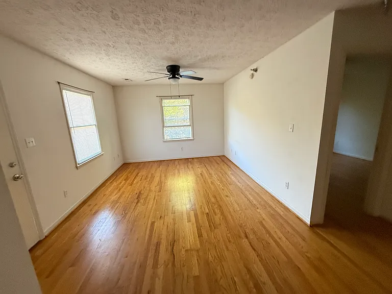 841 Vista View Ln #11 — Photo 3