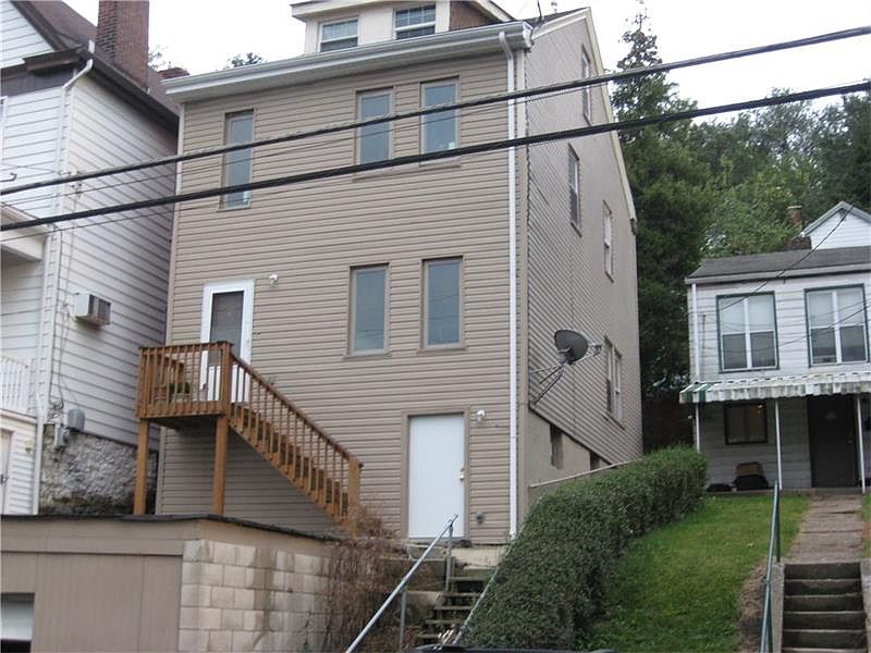 2nd image of 3322 Ridgway St
