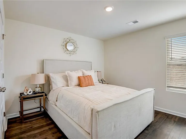 257 Bur Oak Bend Arch #1089433 — Photo 15