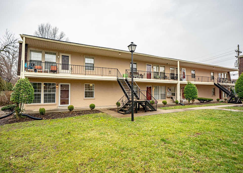 1st image of 1964 Goldsmith Ln #C15