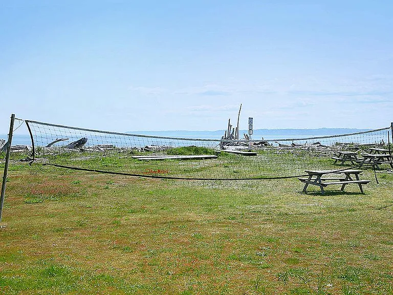 Useless Bay Colony beach park