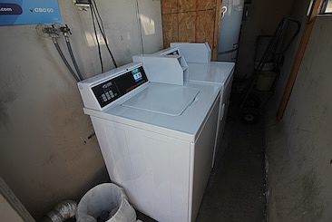 3rd image of 1129 S Mariposa Ave #2A