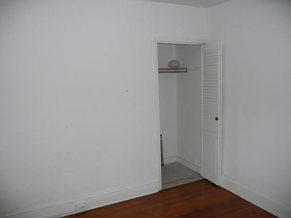5th image of 407 S 42nd St APT 3r