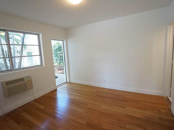 3rd image of 7950 Tatum Waterway Dr APT 16