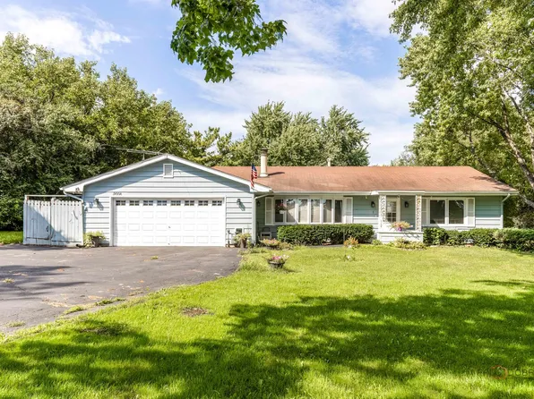 2006 Old Peterson Rd, Libertyville, IL 60048