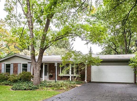 2nd image of 822 Lisakay Dr