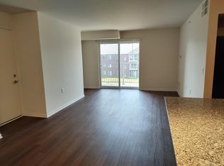 27631 Simmons Rd #E308, Perrysburg, OH 43551