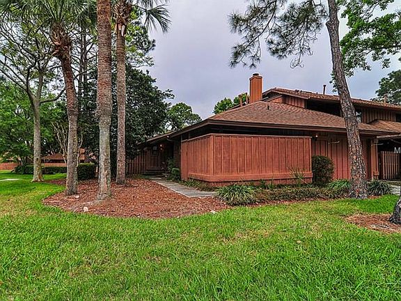 2nd image of 211 Heron Bay Cir