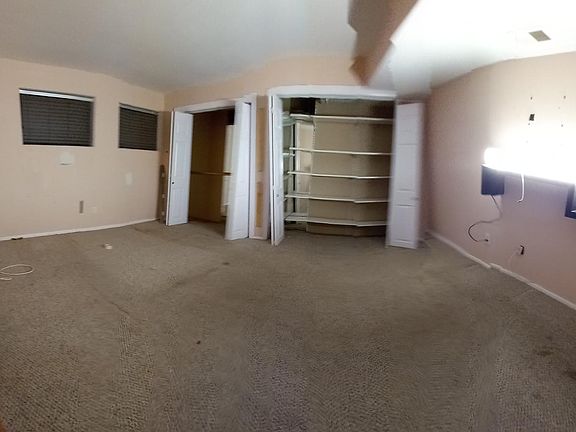 4th image of 30 Georgetown Ln Floor 1
