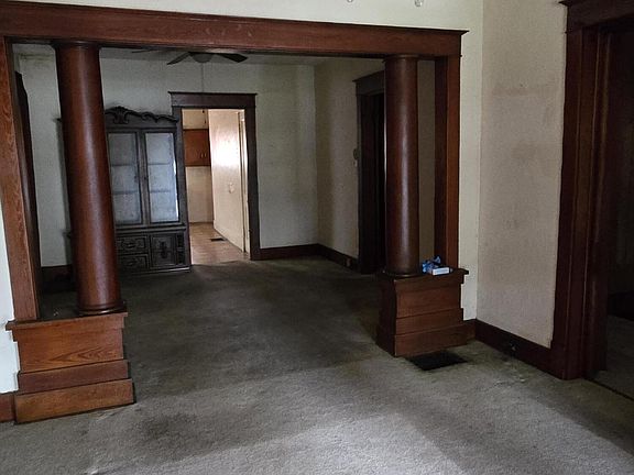 4th image of 4147 W Market St