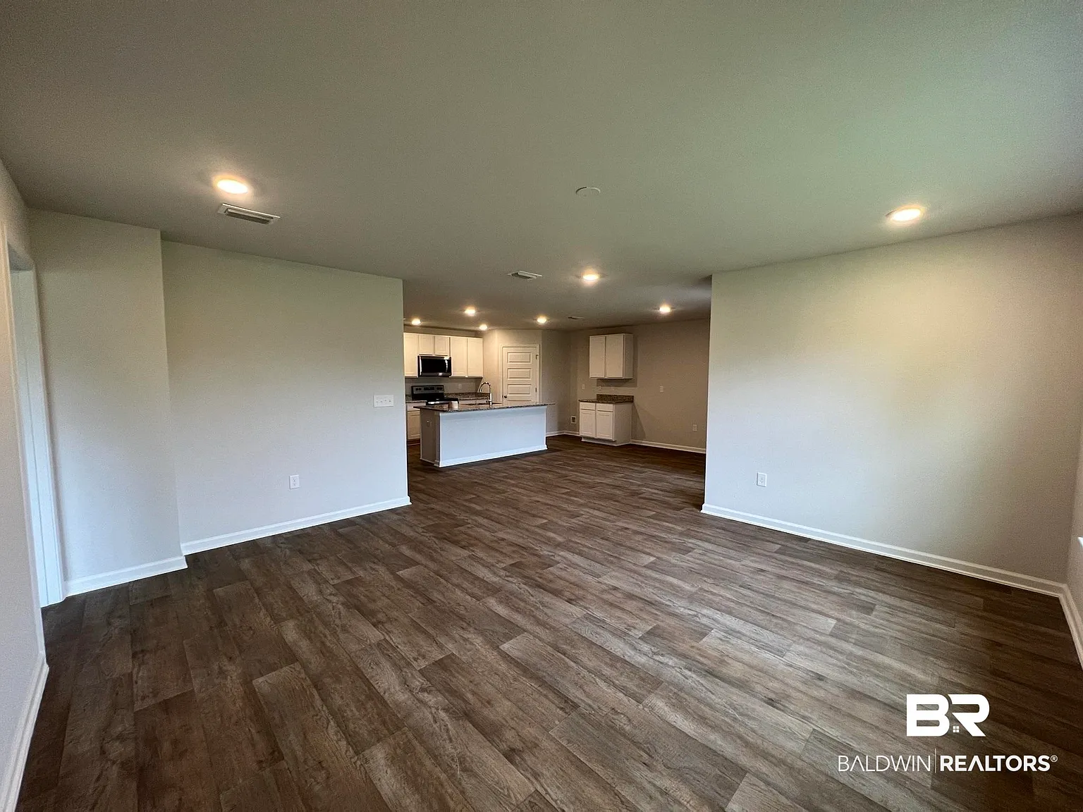 4 bed, 2.0 bath, 1791 sqft, $2,150 — Photo 3