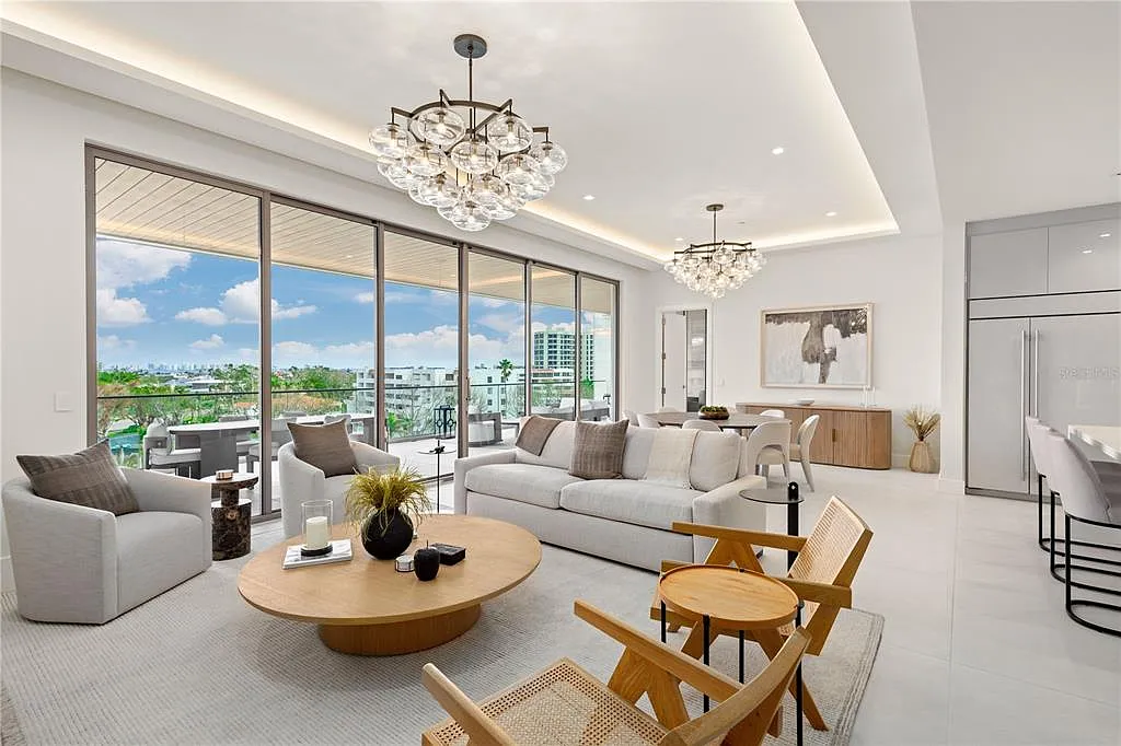 1 bed, 1.5 bath, 1684 sqft, $30,000 — Photo 3
