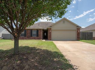 8024 Forrest Glenn Rd, Claremore, OK 74019