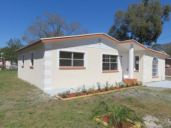 2nd image of 2424 N Ramona Cir