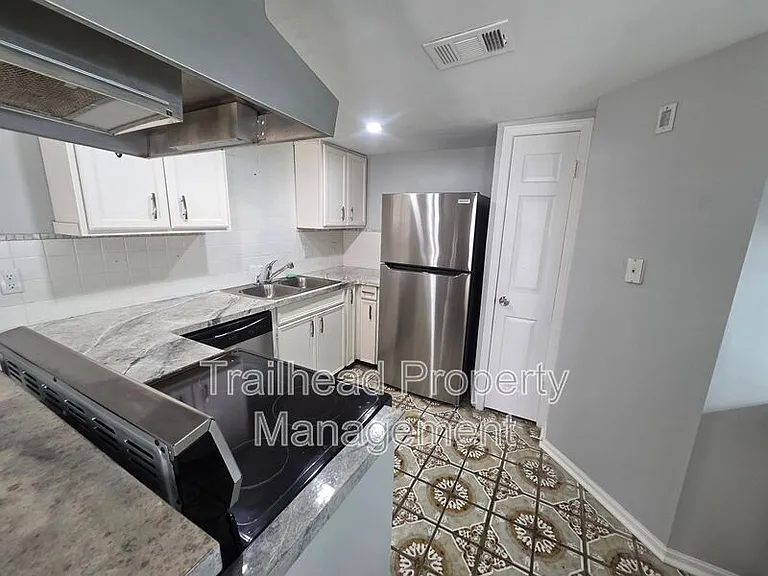 6238 E 129th St — Photo 9