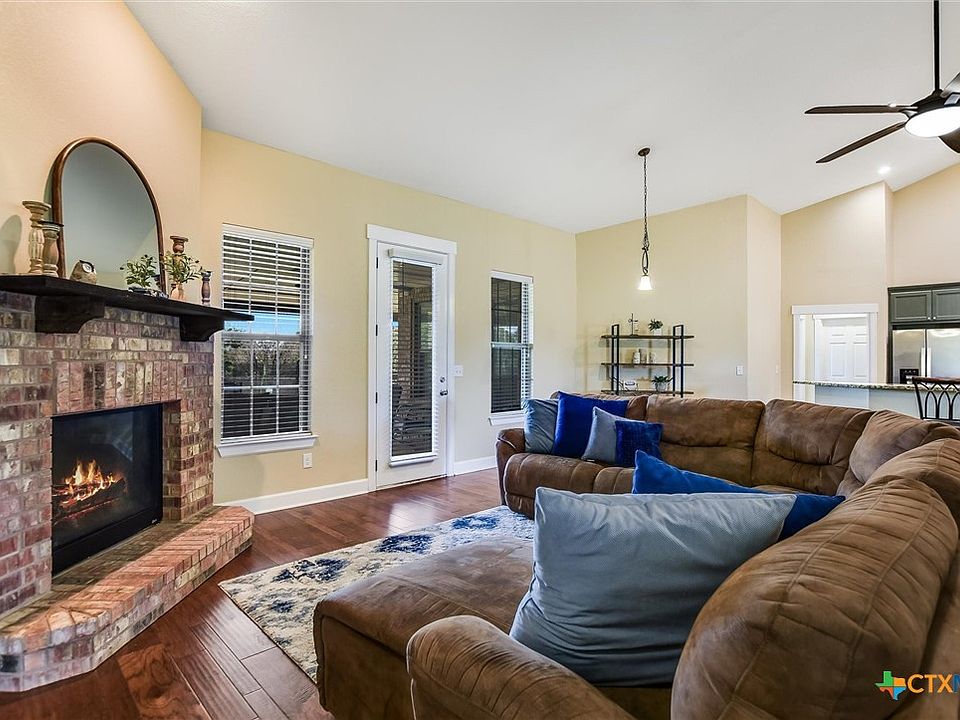 1st image of 212 Christine Ln