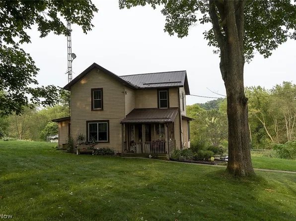 8000 Briggle Ave SW, East Sparta, OH 44626
