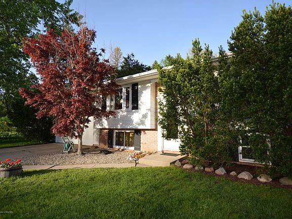 2nd image of 12750 Chippewa Dr