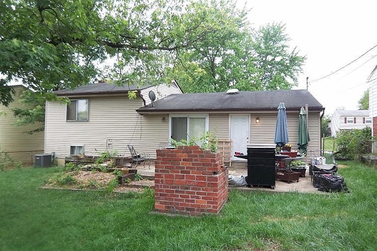 2nd image of 10297 Crestland Ct