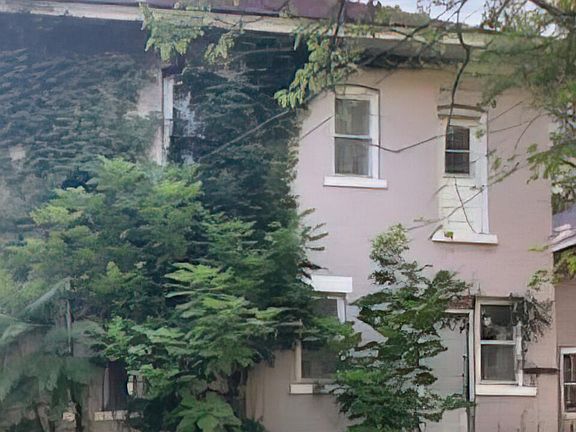 3rd image of 509 N Byers Ave