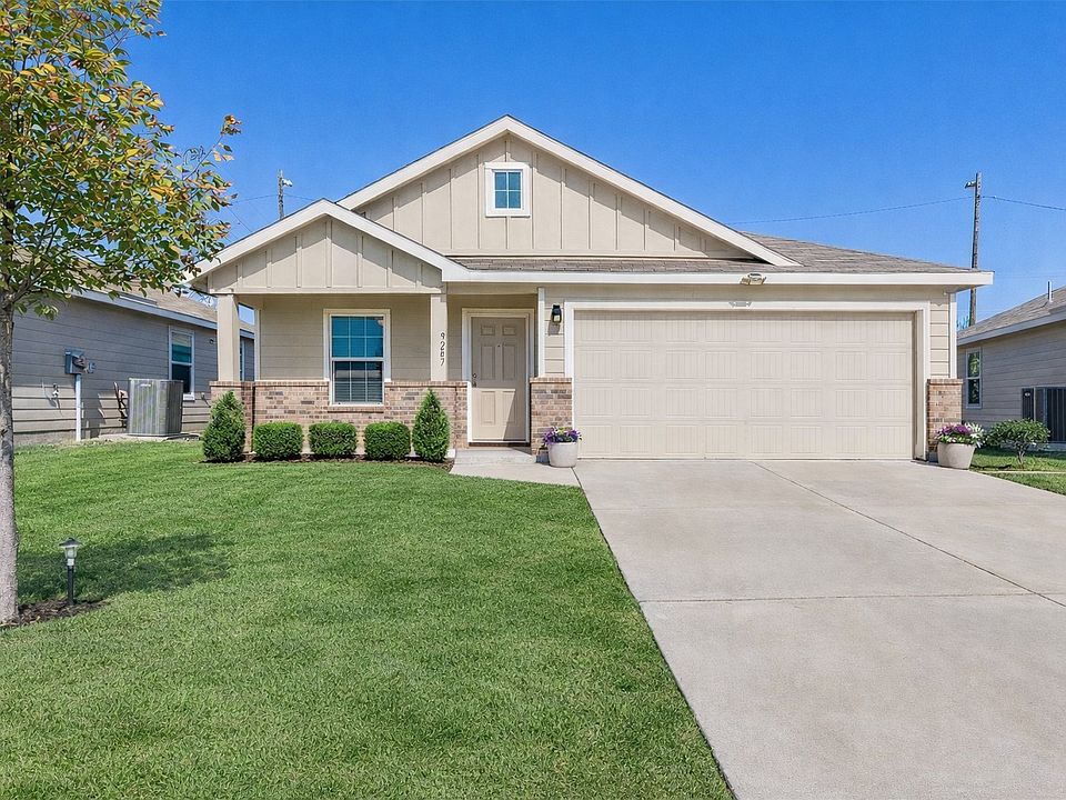 9287 Summerlee St, Dallas, TX 75227 | Zillow
