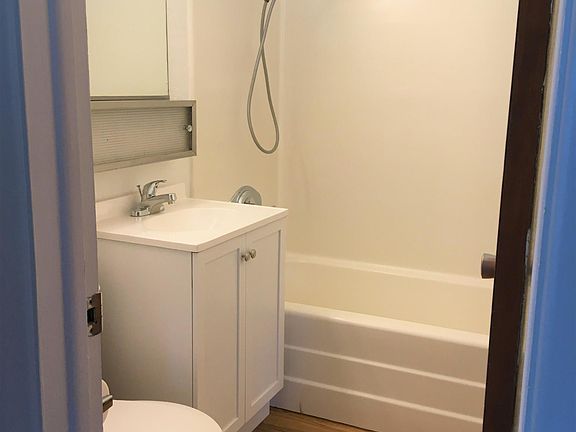 5th image of 1158 N 17th St
