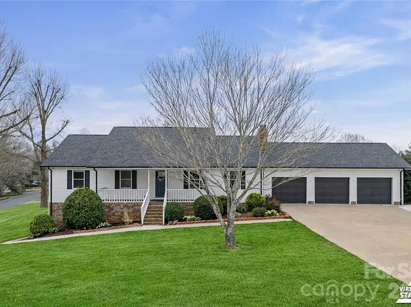 103 Starmount Dr, Kings Mountain, NC 28086