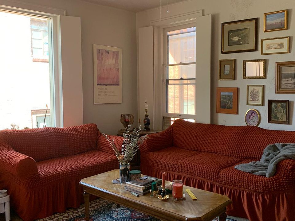 1st image of 1260 Vine St #10752938