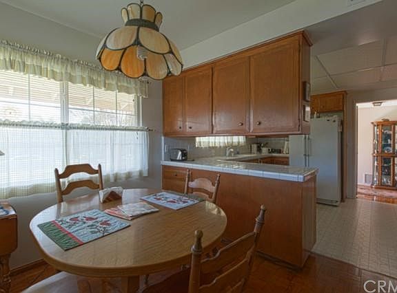 2nd image of 921 Donnybrook Ave