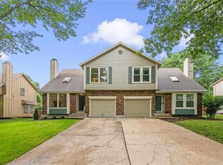 11746 Oakmont St, Overland Park, KS 66210