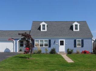21 Summit Rd, Narragansett, RI 02882