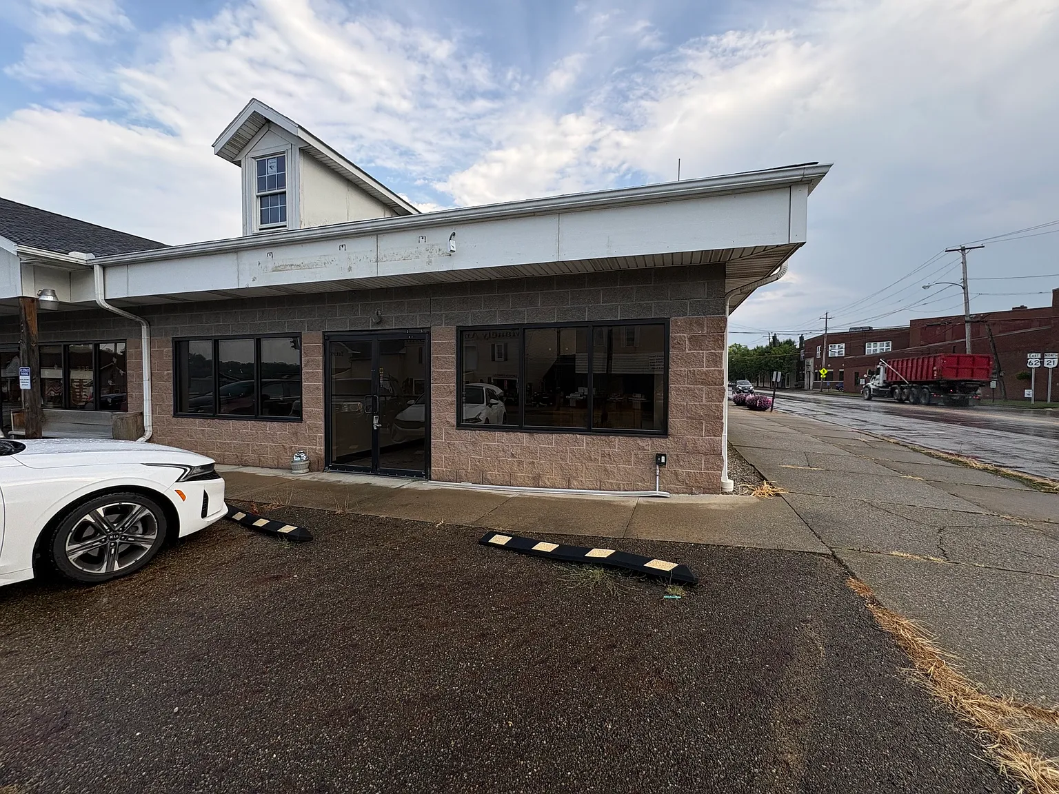 1 N Main St-Navarre Lc-P - Adcp - A — Photo 1
