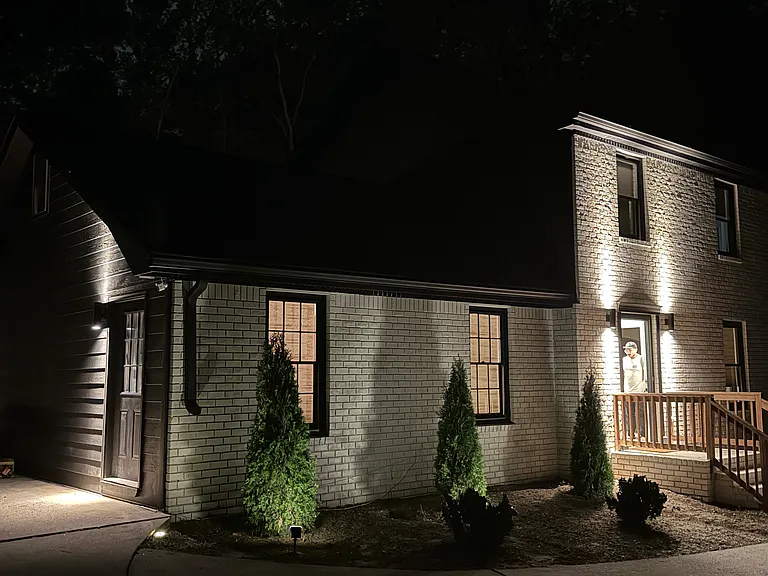 771 Tyrone Rd — Photo 2