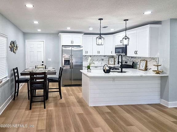 5th image of 10521 BRIARCLIFF Road E