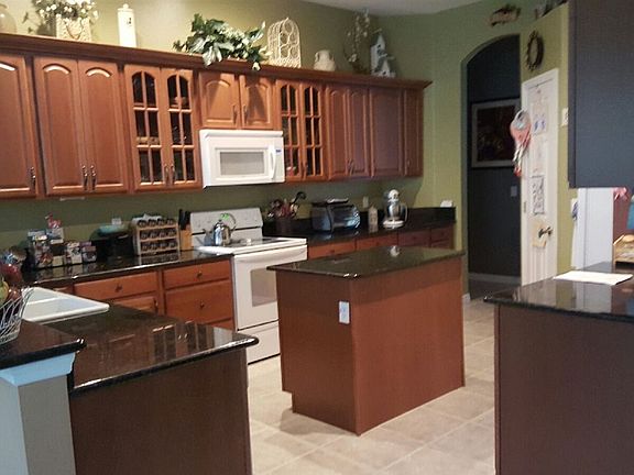 2nd image of 34 Woodlawn Dr