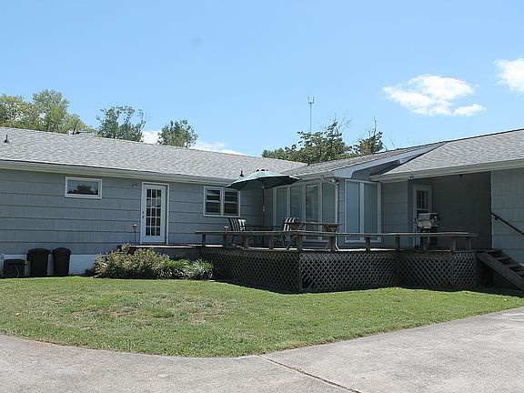 4th image of 805 Glenoaks Dr