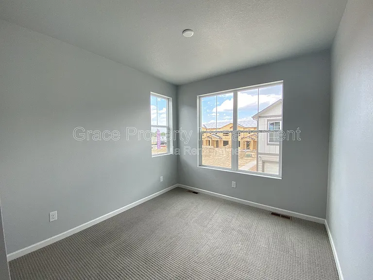 191 Ambrose St — Photo 22