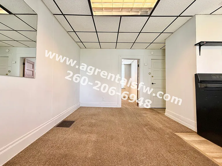 2828 Raymond St — Photo 6
