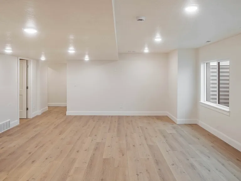 52 W 650 N #BASEMENT — Photo 4