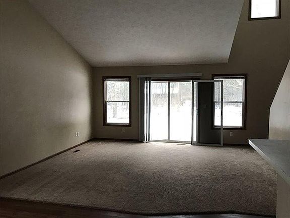 5th image of 8824 Lake Michigan Dr