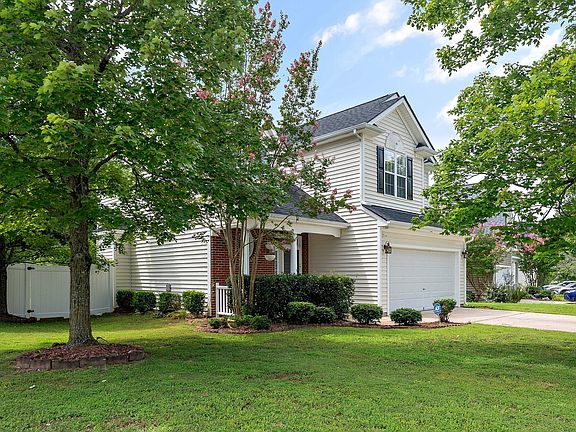 3rd image of 7850 Braefield Dr