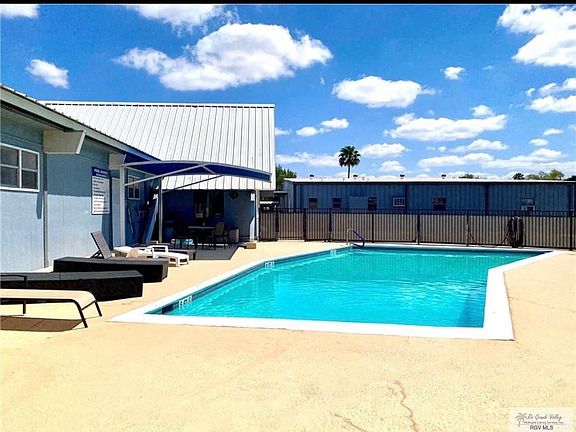 3rd image of 803 Tropical Cir