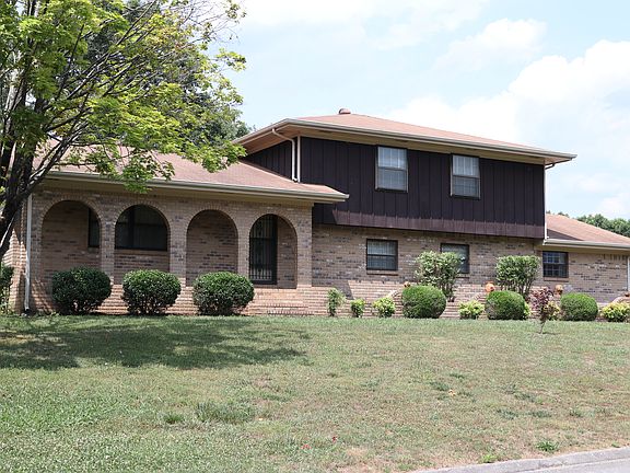 2nd image of 605 Danbridge Dr