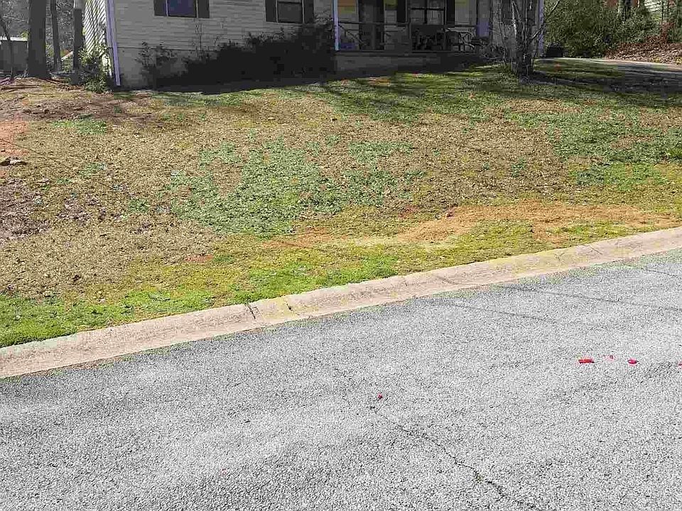 1st image of 325 Morris Ct SE #0