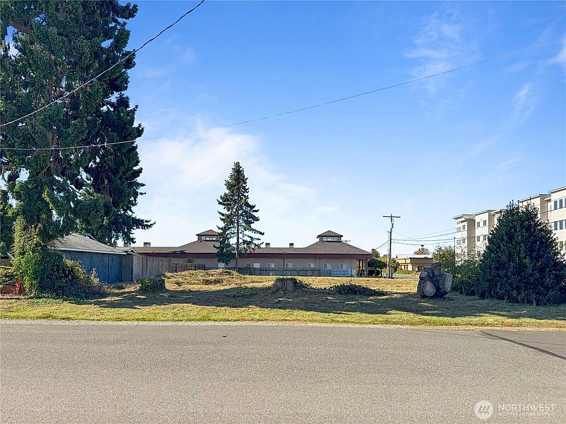 2nd image of 210 Gilkey Road