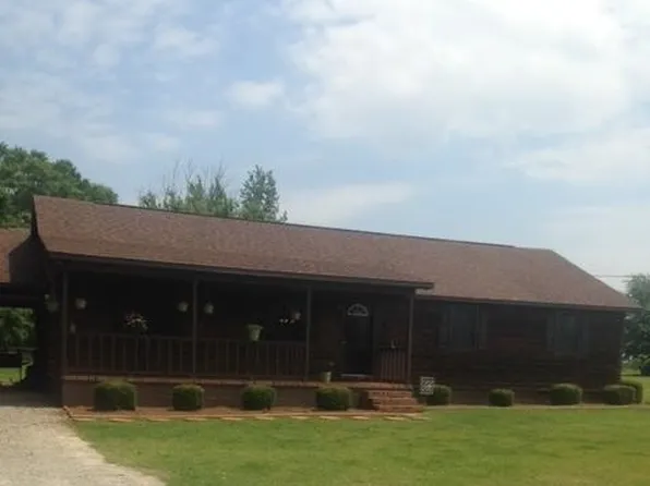 221 Fox Hound Dr, Byron, GA 31008