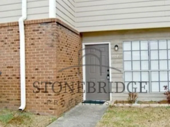 202 Hillsboro Ln, Helena, AL 35080