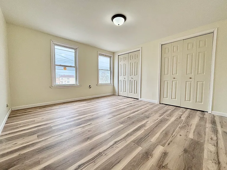 141 Horton St — Photo 5