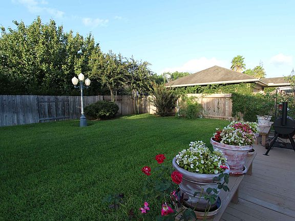 2nd image of 1027 Bayhill Dr